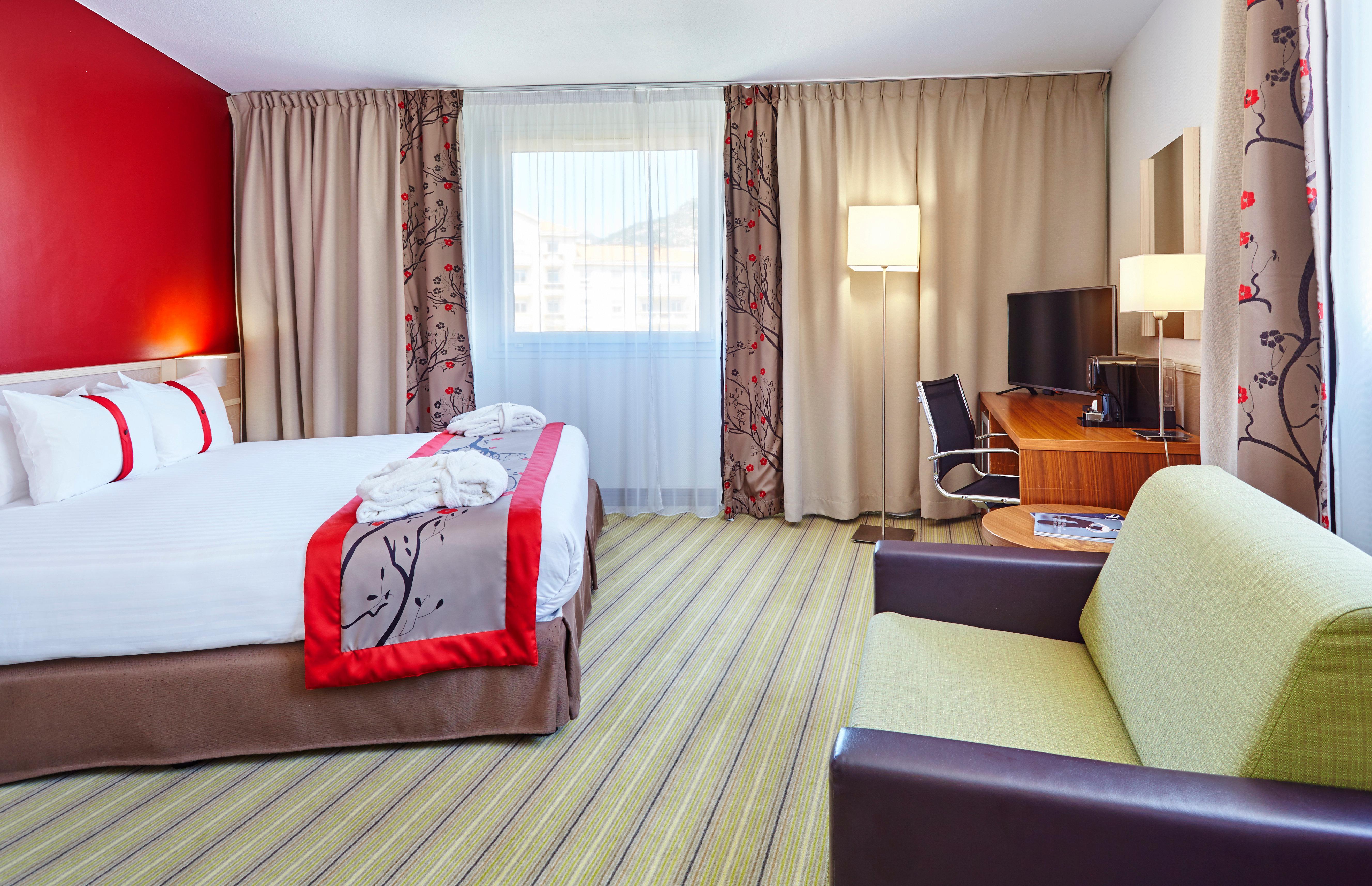 Holiday Inn Toulon City Centre By Ihg Экстерьер фото